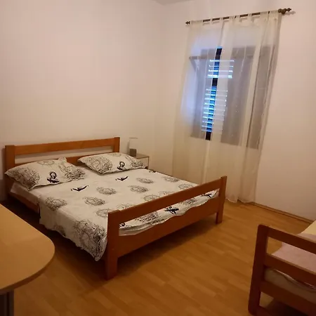 Vrsa Lägenhet