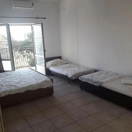Vrsa Apartman *